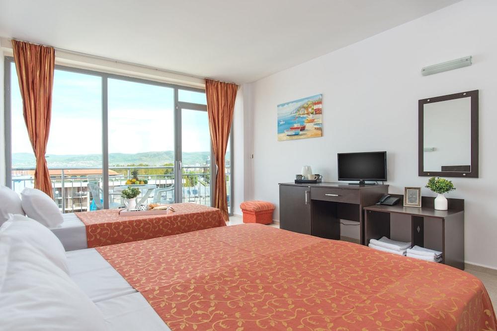 Tm Deluxe Hotel Napospart Kültér fotó